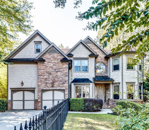 6BD/5.5B,Brookhaven.Sleeps 12,Big yard,w pool.Gate