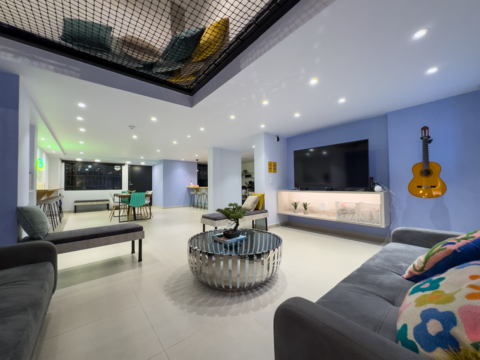 ♛House of Heroes |Artsy & Authentic nearby Zona T♛
