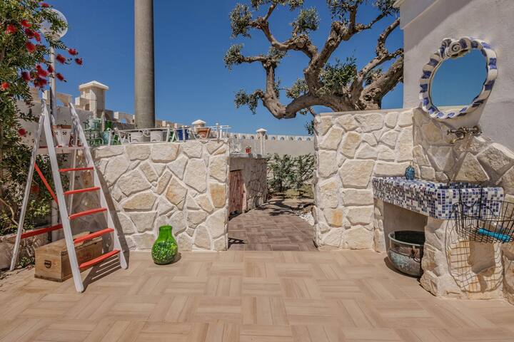 Luxury Villa In Poliganno a Mare with Pool and Spa gallery image 4