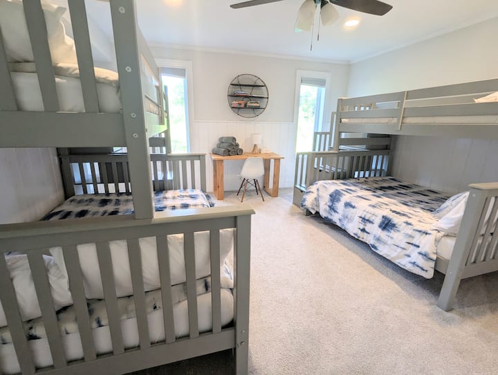 Bunk bed room, 1st floor - two sets of bunk beds, each a full/twin combo