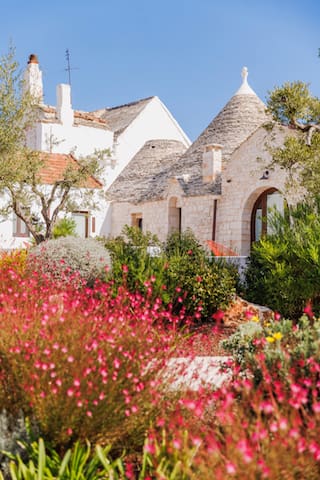 Spettacolare masseria di design con piscina