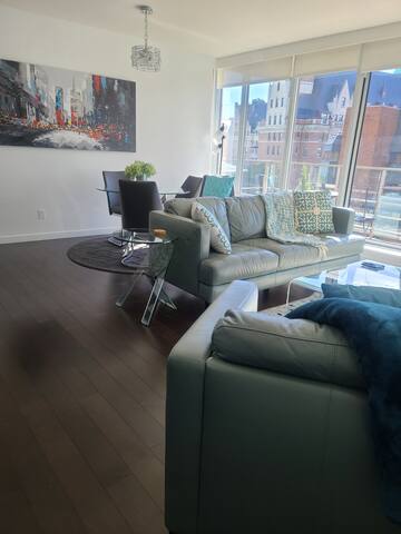 Waterfalls Hotel-Gorgeous 2 bedroom 2 bath condo gallery image 5