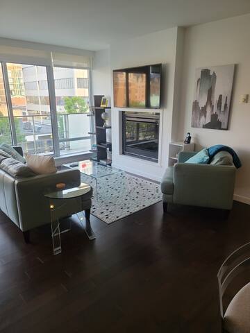 Waterfalls Hotel-Gorgeous 2 bedroom 2 bath condo gallery image 4