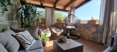 Look & Book :) App in the smallest town HUM