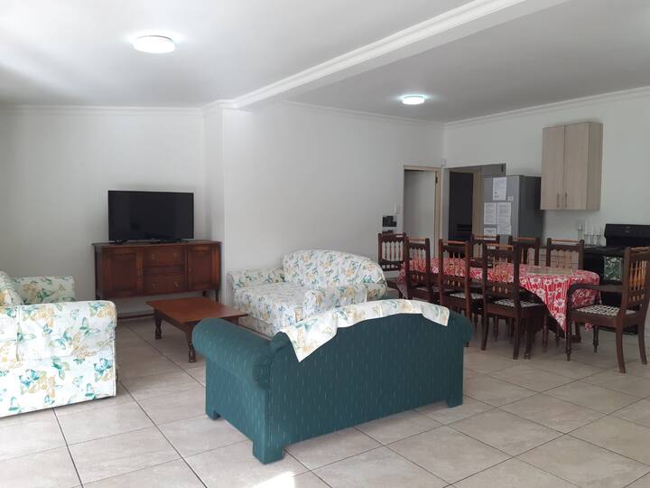 Modern Spacious 3-bedroom Cottage On Rhodene Farm - Prince Alfred Hamlet