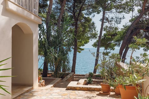 Luma Hvar | Beachfront First Row Villa