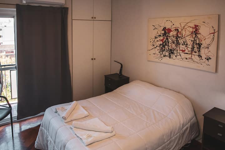 საძინებელი 1