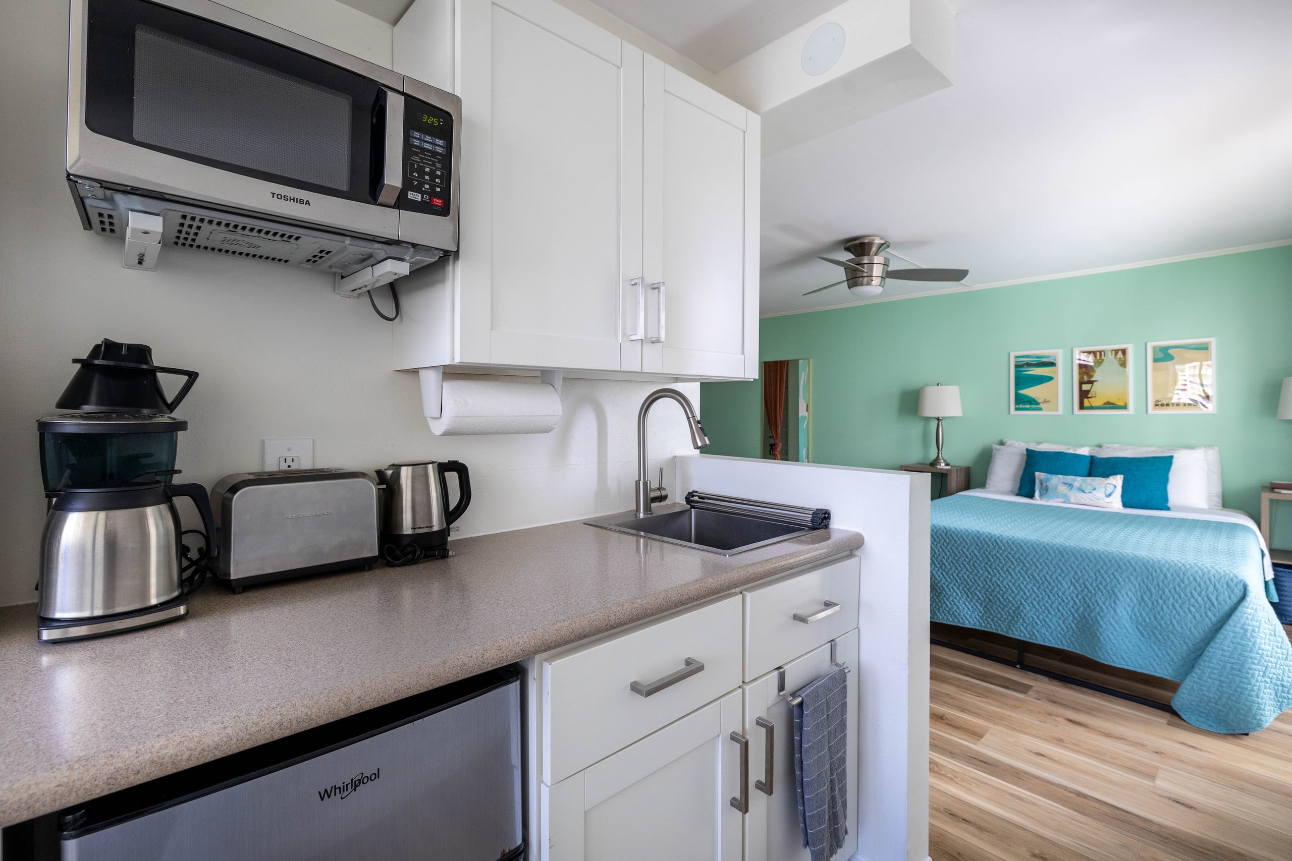 Condo in Honolulu · ★4.91 · Studio · 2 beds · 1 private bath - Image 9