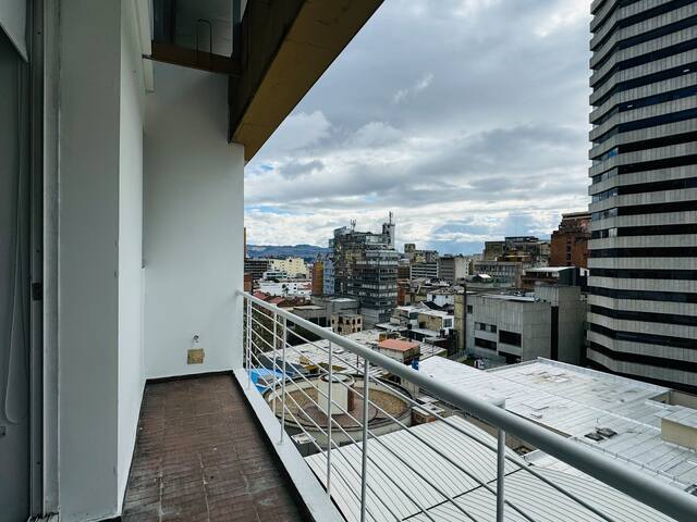 Aparta Suite Continental Bogotá managed Airbnb listing 1