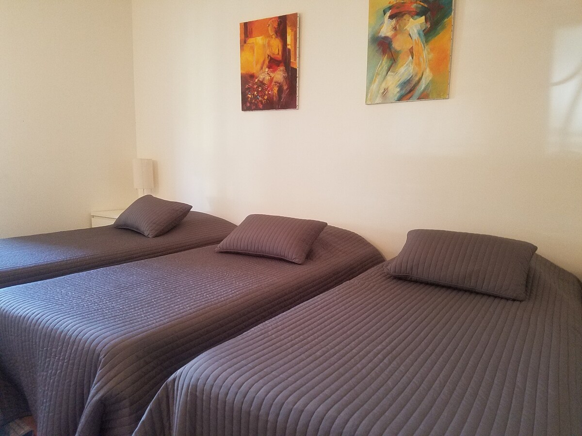 Habitación 3 camas individuales