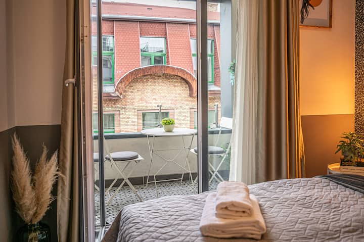 Stylish Apartment With Free Garage And Balcony - Budapeszt