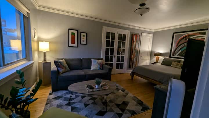 Great Downtown Location- Walk To Everything! - Portland, OR