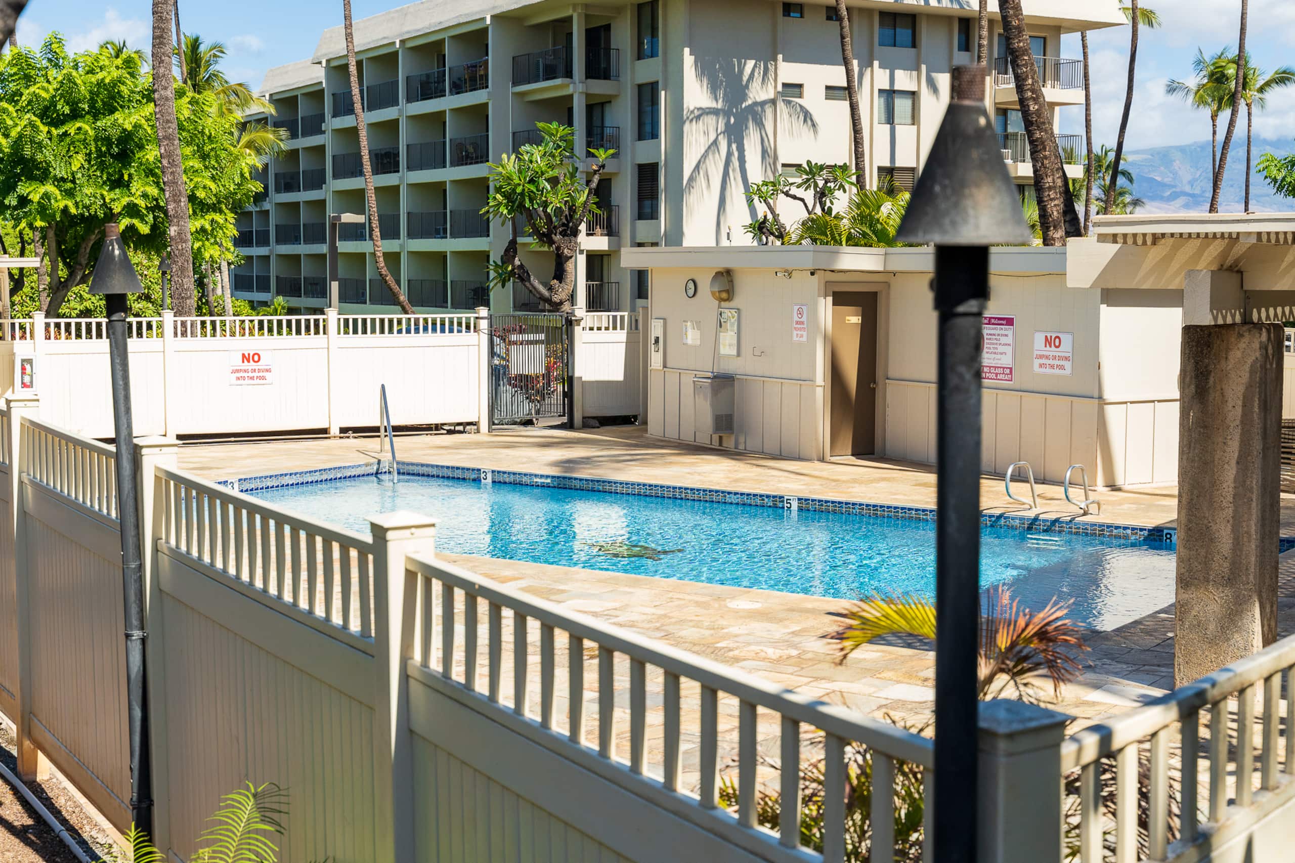 Condo in Kihei · ★4.97 · 1 bedroom · 2 beds · 1 bath - Image 44