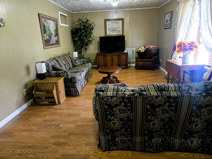 Country Comfort - Marion, IL