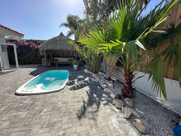 Jan Thiel - 1 Bedroom Apartment With Pool - Curazao