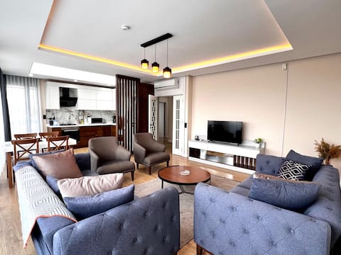 Top performing Airbnb: Vera Suites(102) Fully Furnished and 50m to Sea in Konyaaltı