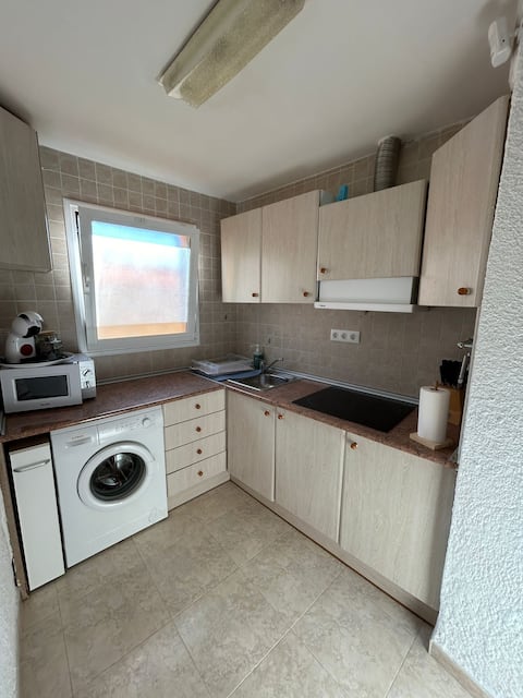 Top Airbnb: Lovely apartment close to Roses beach & shops en Roses