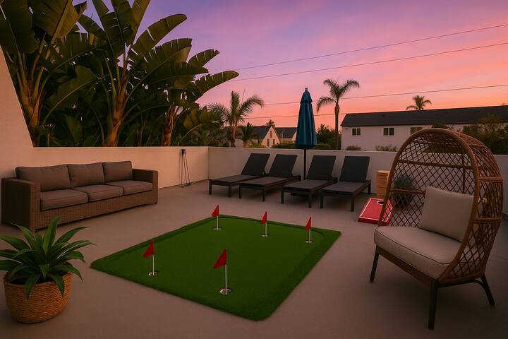 Stunning 4BR Villa with Bay Views & Rooftop Decks! gallery image 3