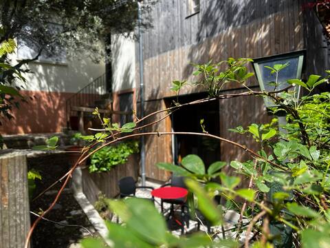 Atypical detached house on the outskirts of Paris
