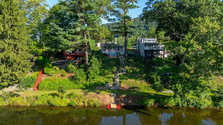 Lakefront Cozy Cottage... The Cottage On Moon Lake - Pennsylvania