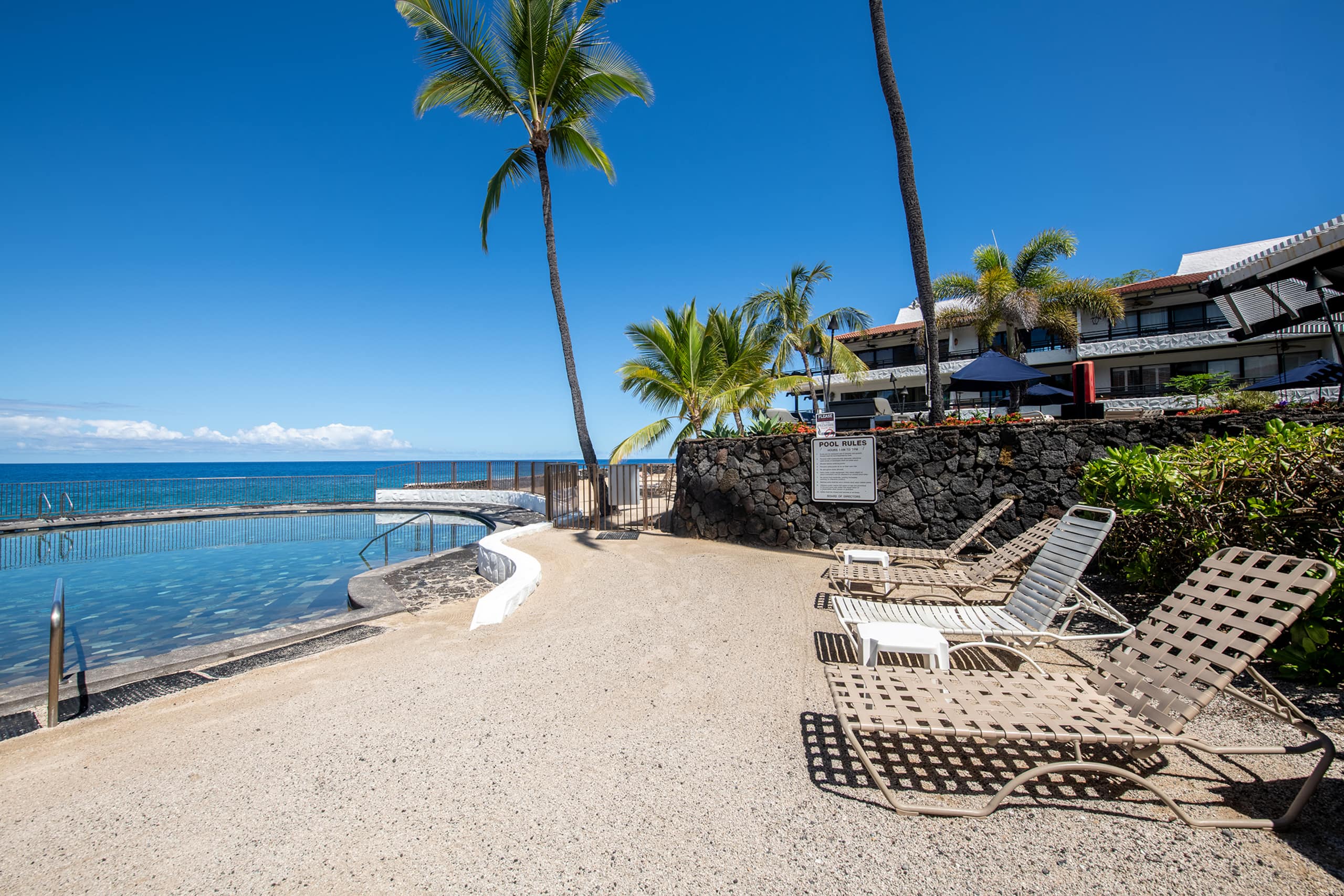 Condo in Kailua-Kona · ★4.5 · 1 bedroom · 2 beds · 1 bath - Image 4