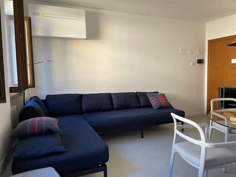 Successful Airbnb property: Palma, stylish apartment with garage in Riva Del Garda