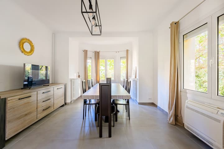 Aix Cœur Historique – Villa Urbaine, Parking Privé - Aix-en-Provence