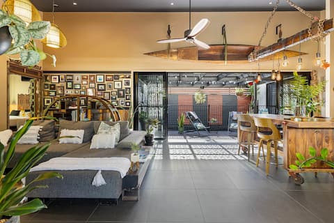 Top performing Airbnb: Villa Indah - a truly unique holiday experience in Peregian Beach