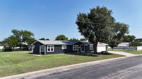 High Plains Hideout
3 bedrooms 2 Baths