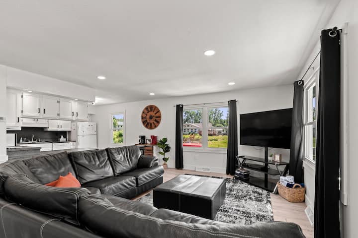 obývačka na hlavnom poschodí