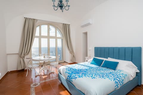 Dipintodiblù,apartment on the sea of Sorrento