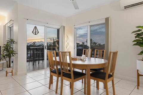 Popular Airbnb listing: Number 1 Darwin - Fully Equipped Stylish Relaxing in Darwin City