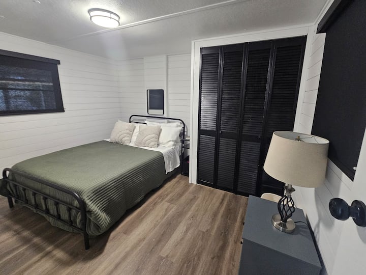 Segundo dormitorio con armario