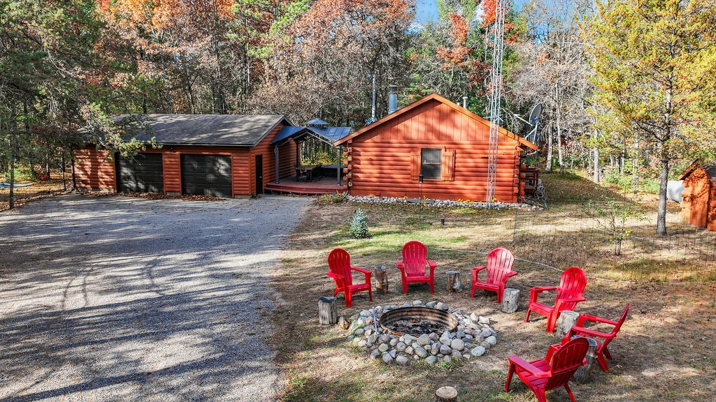 Cozy Hideaway - Houses for Rent in Arkdale, Wisconsin, United