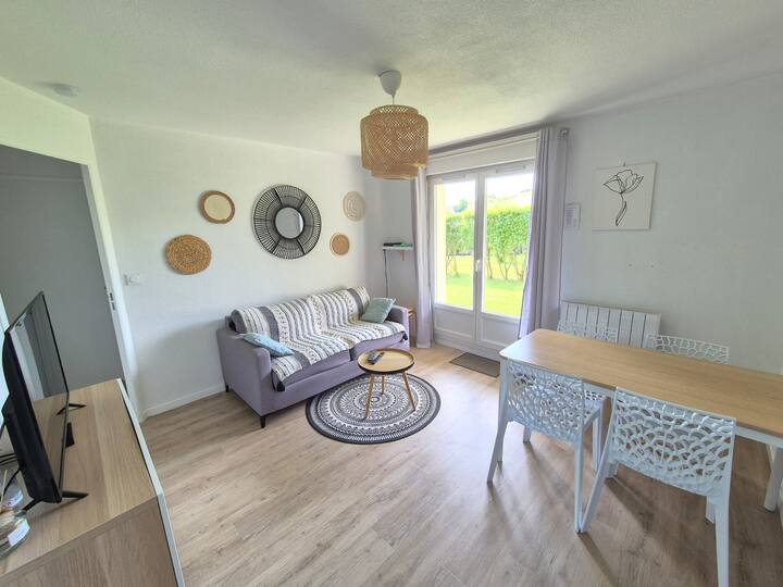 T3 Avec Jardin Accès Direct à La Plage. - Cabourg