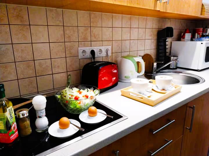 Central Apt Near New York Café | King Size Bed - Budapest