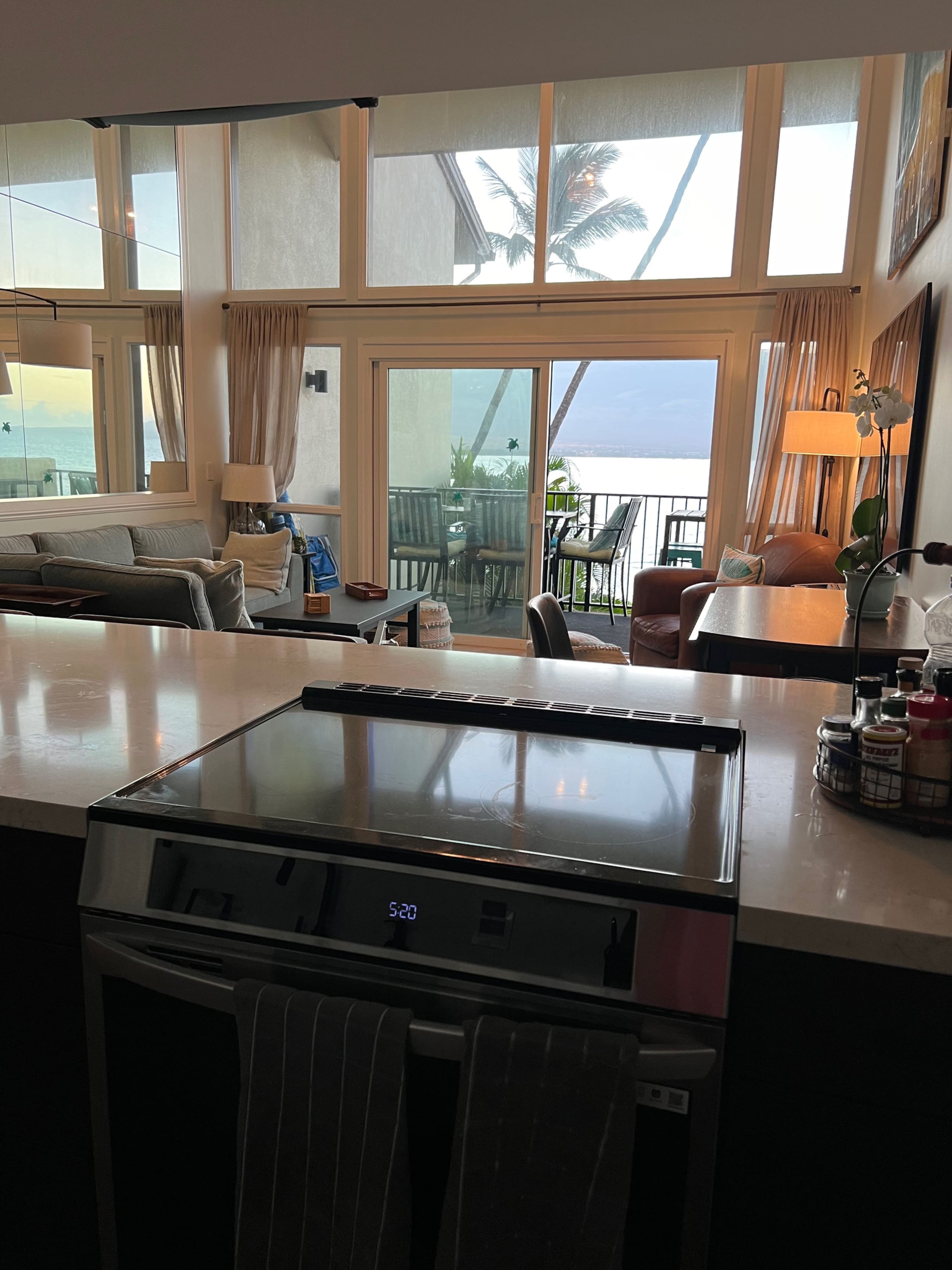 Condo in Wailuku · ★4.95 · 2 bedrooms · 3 beds · 2 baths - Image 31