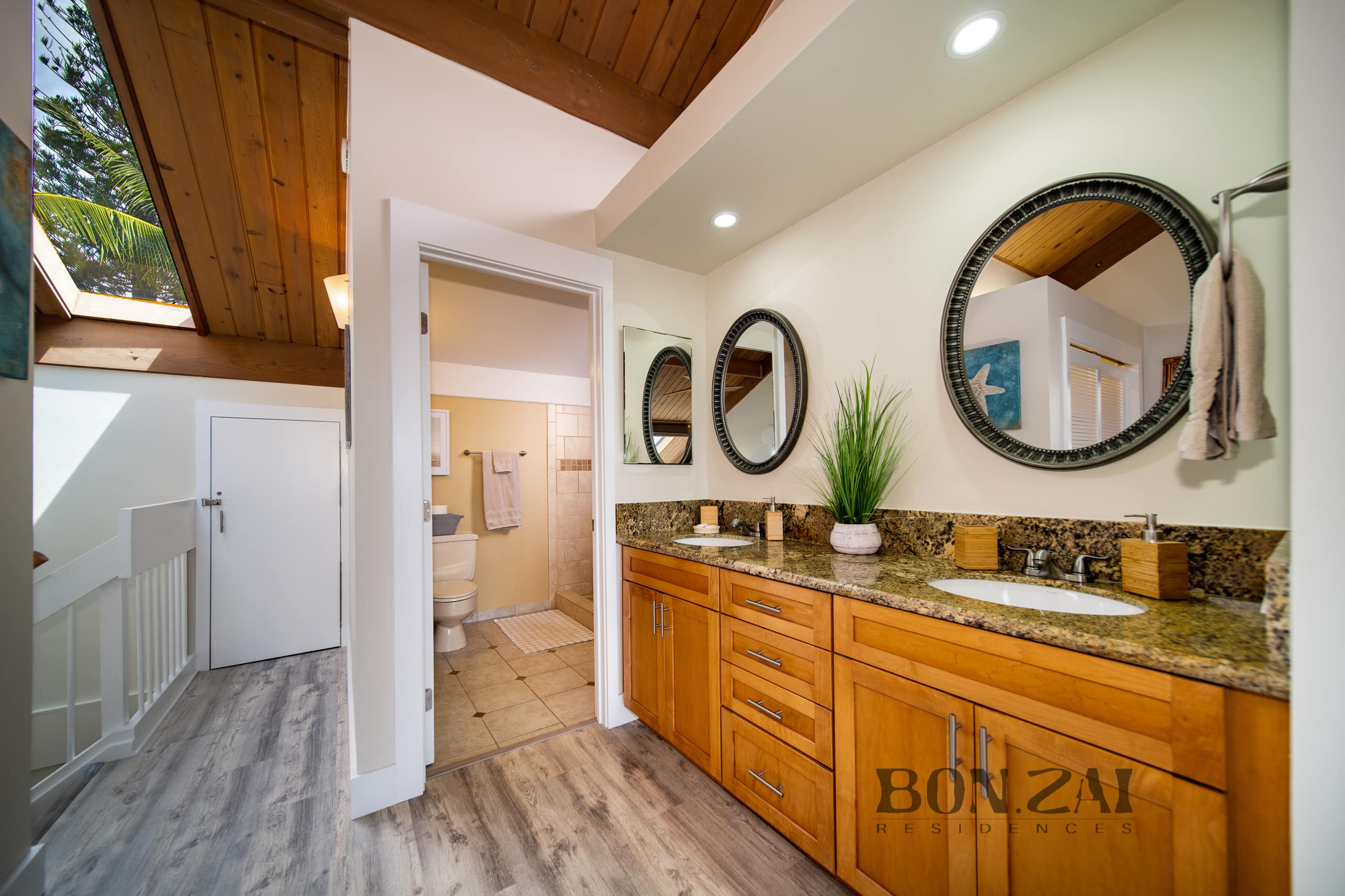 Condo in Lahaina · ★4.97 · 3 bedrooms · 5 beds · 2 private baths - Image 23