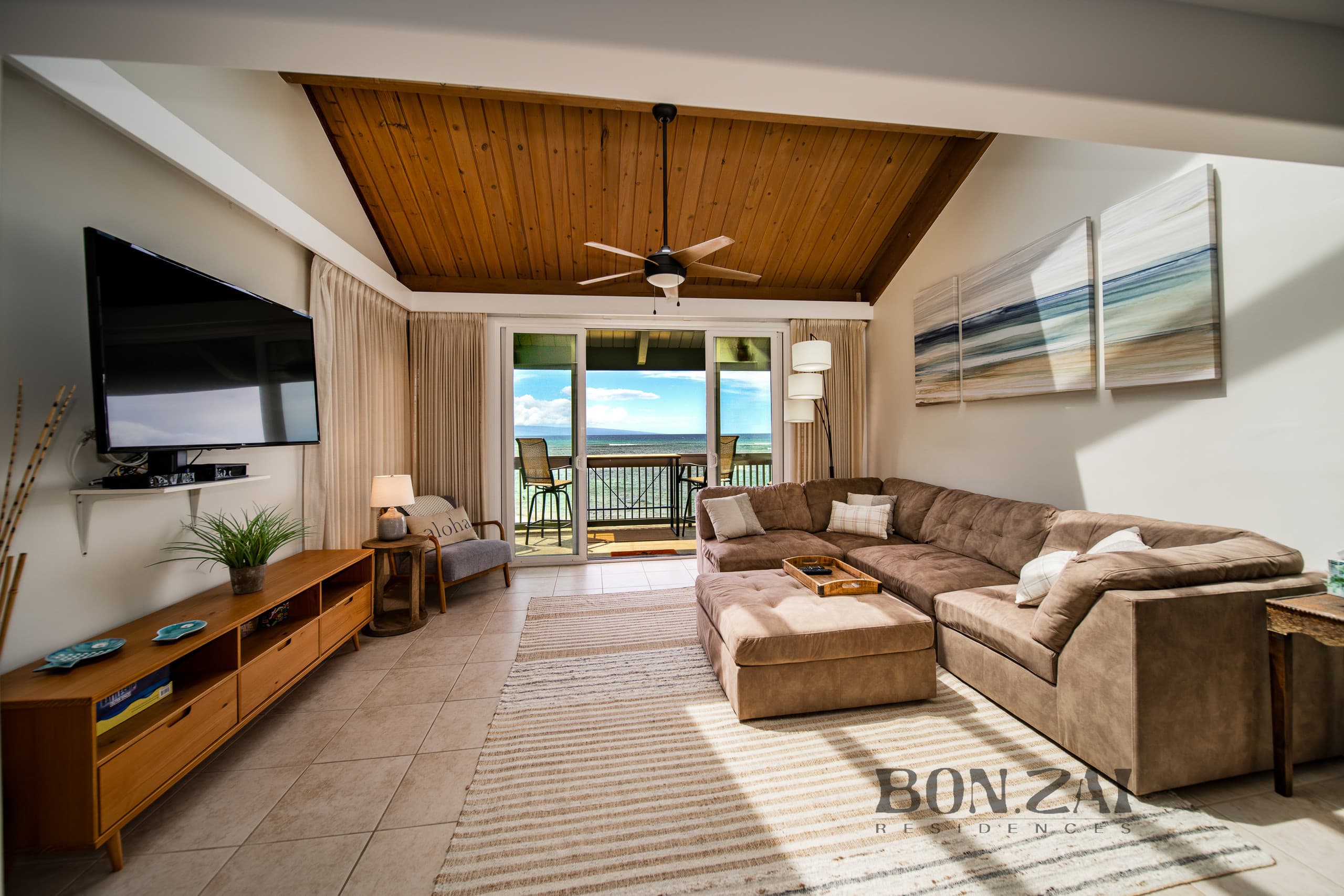 Condo in Lahaina · ★4.97 · 3 bedrooms · 5 beds · 2 private baths - Image 2