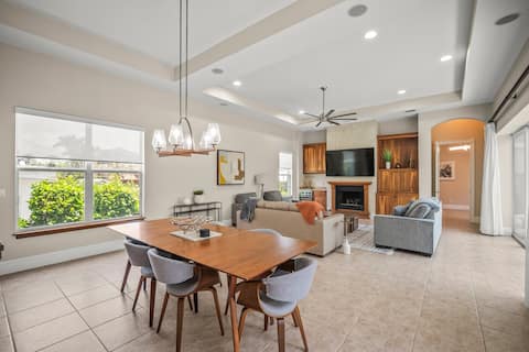 Elegant Naples Home with Pool - Esthetic Stays