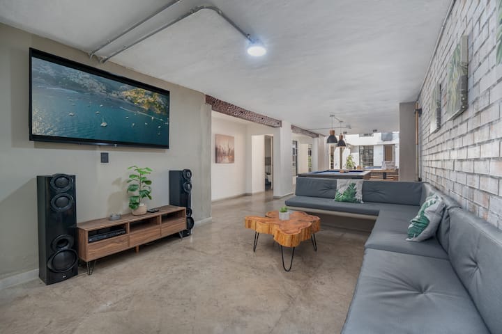 Lush Private House | Provenza • Pool - Medellín, Colombia