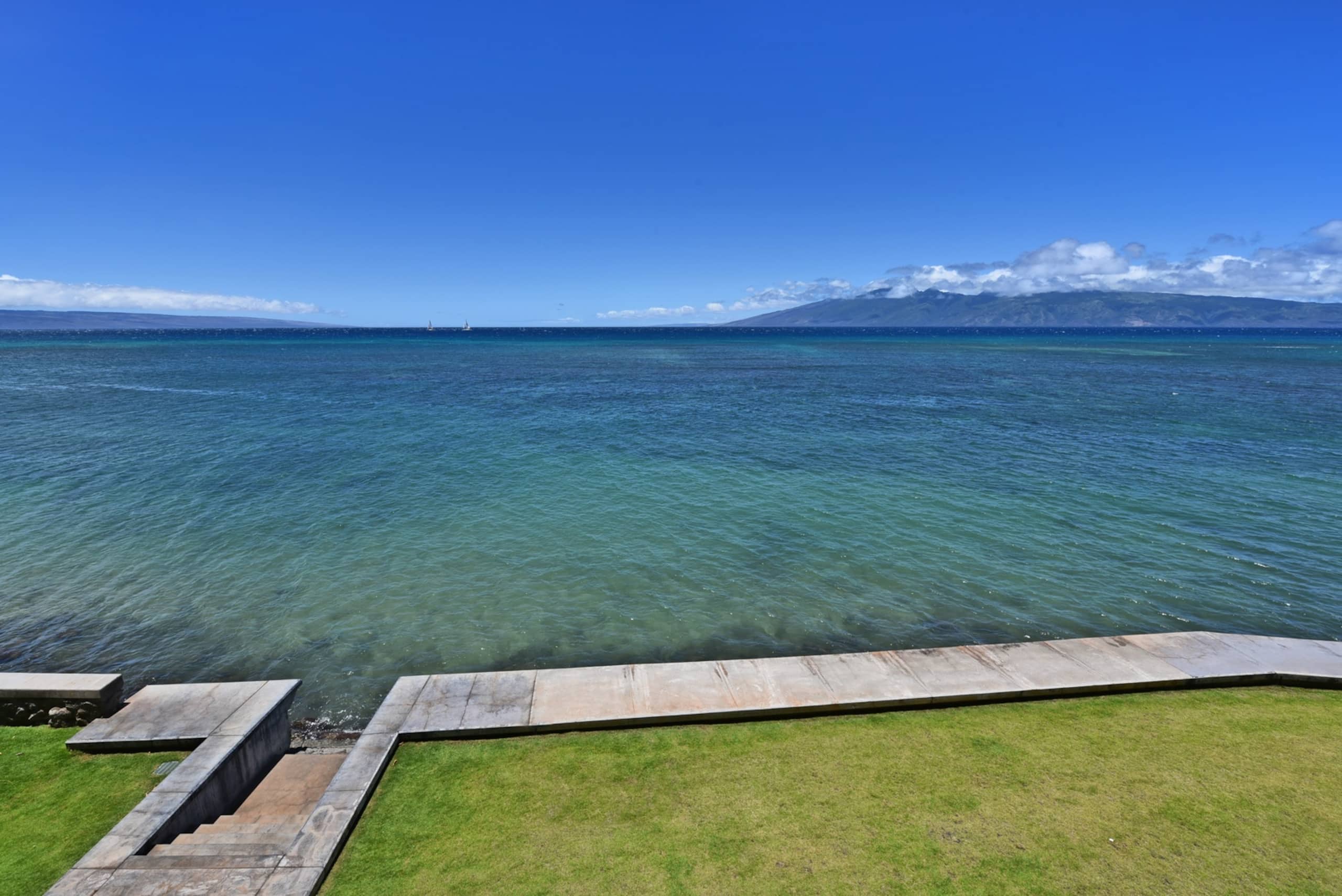 Condo in Lahaina · ★4.91 · 1 bedroom · 2 beds · 1 private bath - Image 17