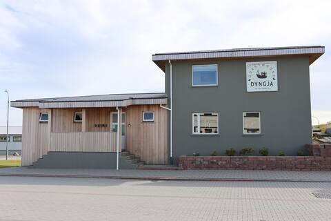 Guesthouse Dyngja - Five-Bedroom House