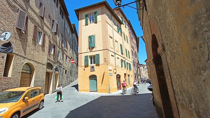 My Home In The Centre Of The City 2 - Siena
