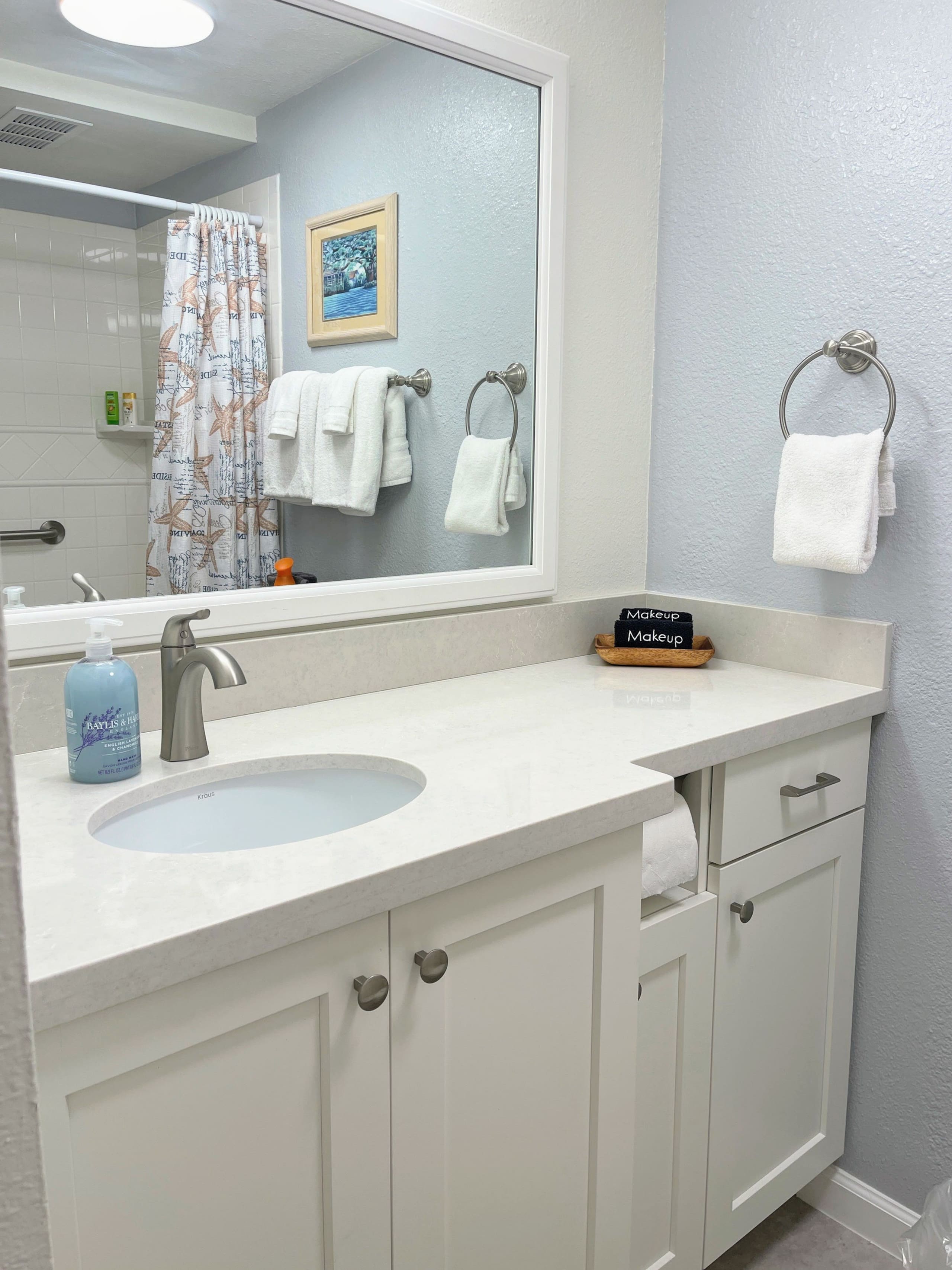 Condo in Kailua-Kona · ★4.94 · 2 bedrooms · 2 beds · 2 baths - Image 16