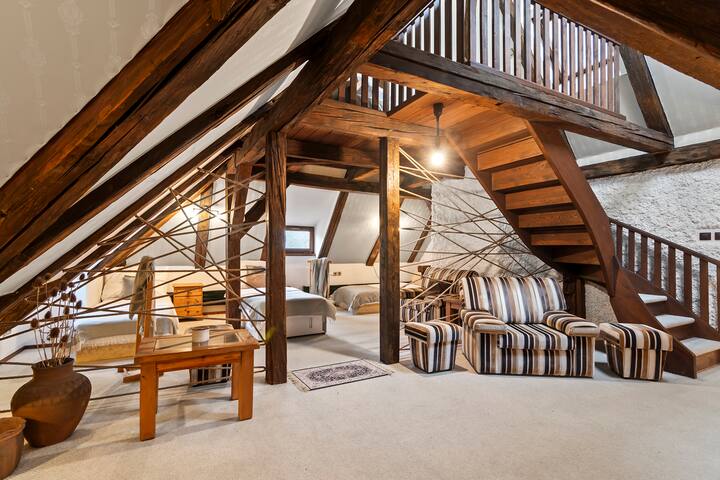 Historic Centre LOFT Prague * Charles bridge 2mins gallery image 4