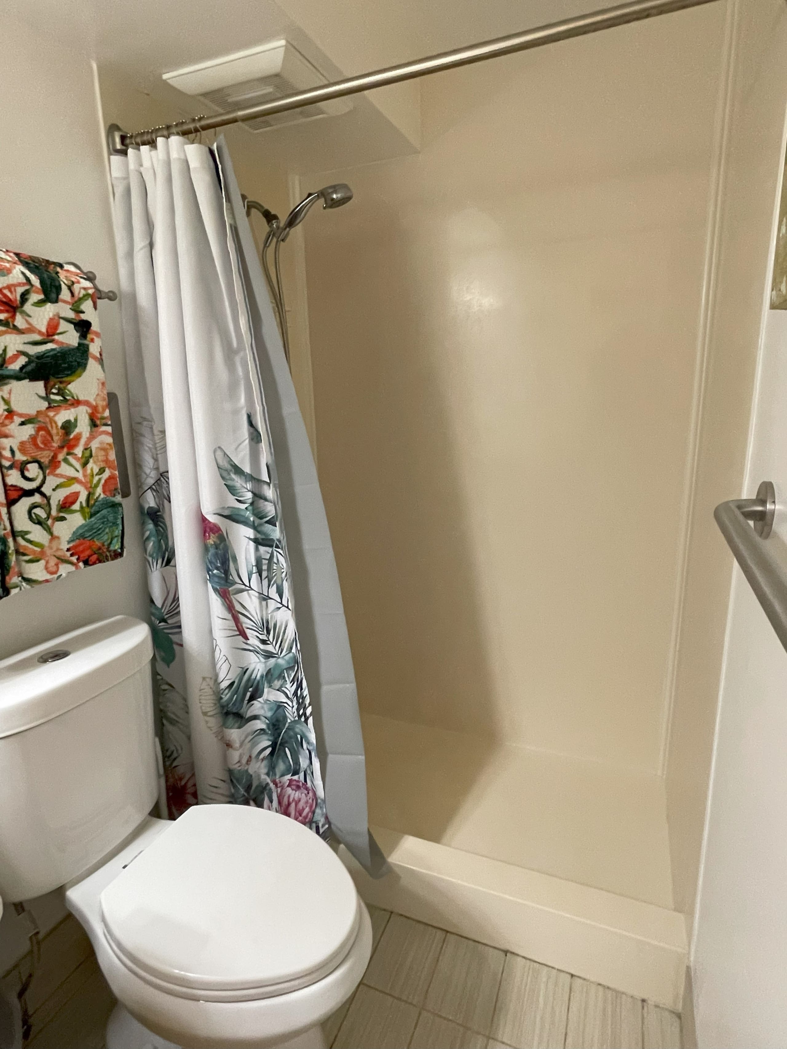 Condo in Hauula · ★4.65 · 1 bedroom · 2 beds · 1 private bath - Image 17