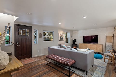 Top performing Airbnb: Russian River, Modern Farmhouse - NO Airbnb FEES in Guerneville