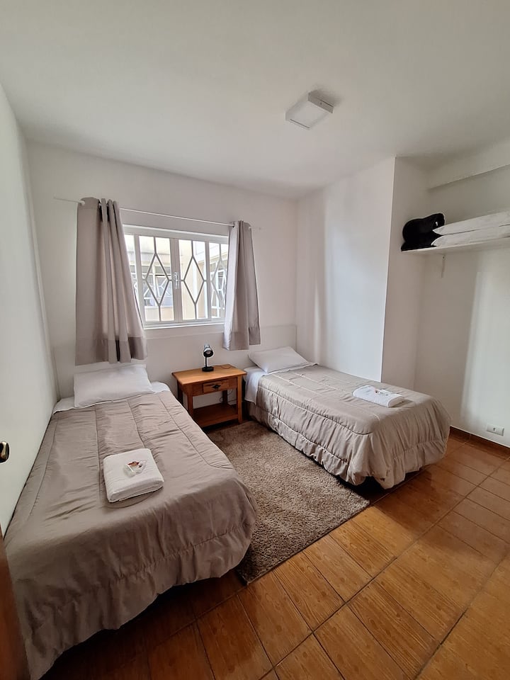 غرفة النوم 2