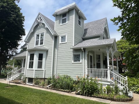 Updated Victorian in the Heart of Sheboygan